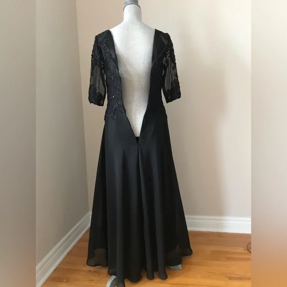 Novia Dress - Picture 5 of 7